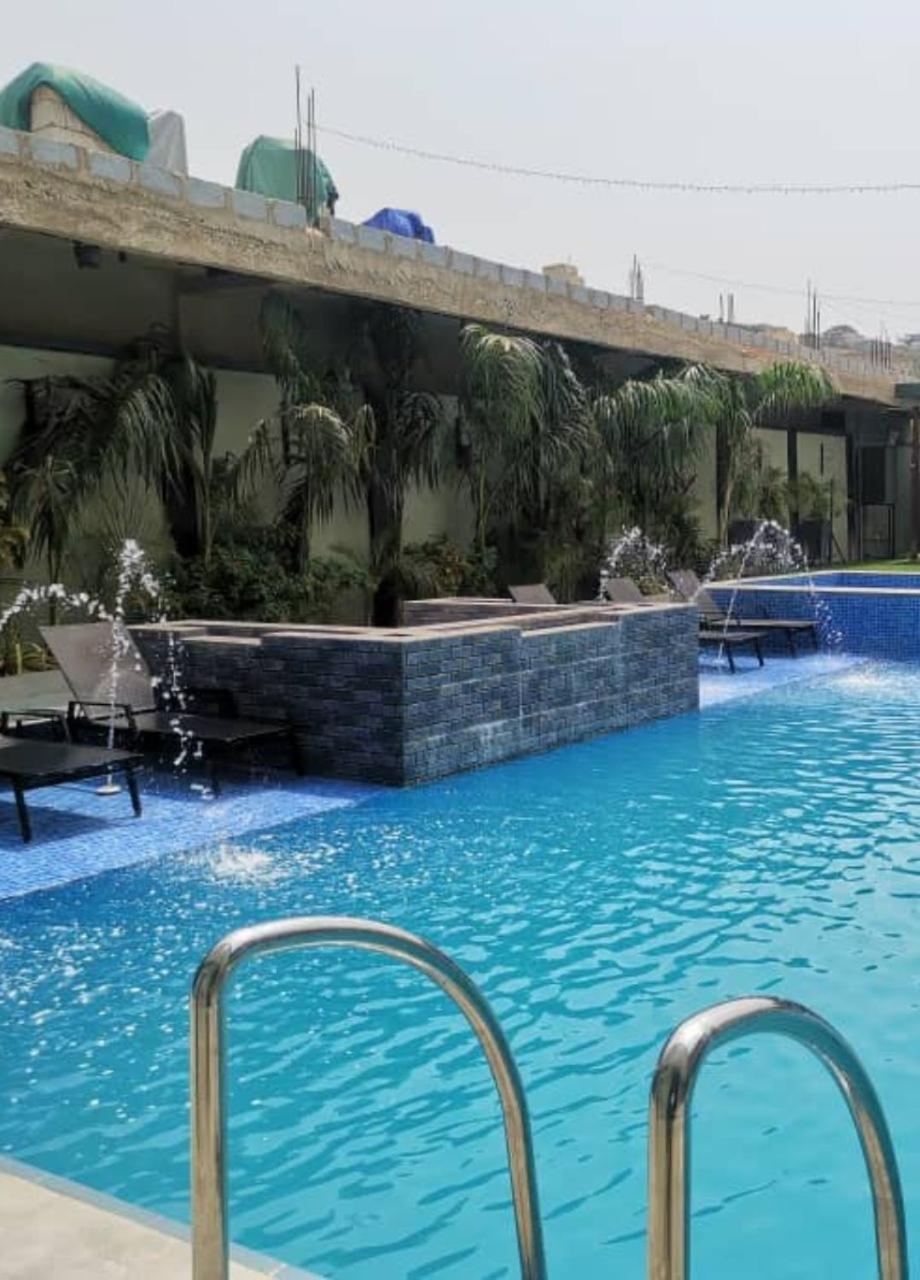 Perriman Hotel Kokrobite Exterior foto